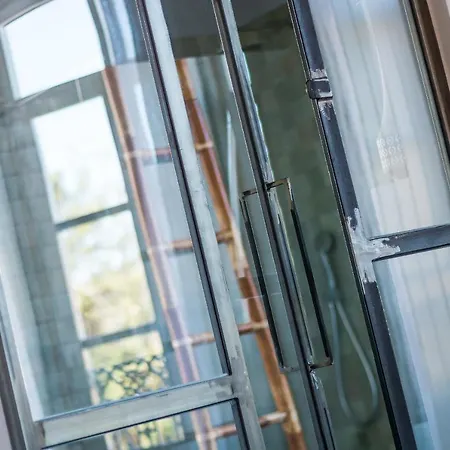 La Maison Bleue Algarve Bed & Breakfast *